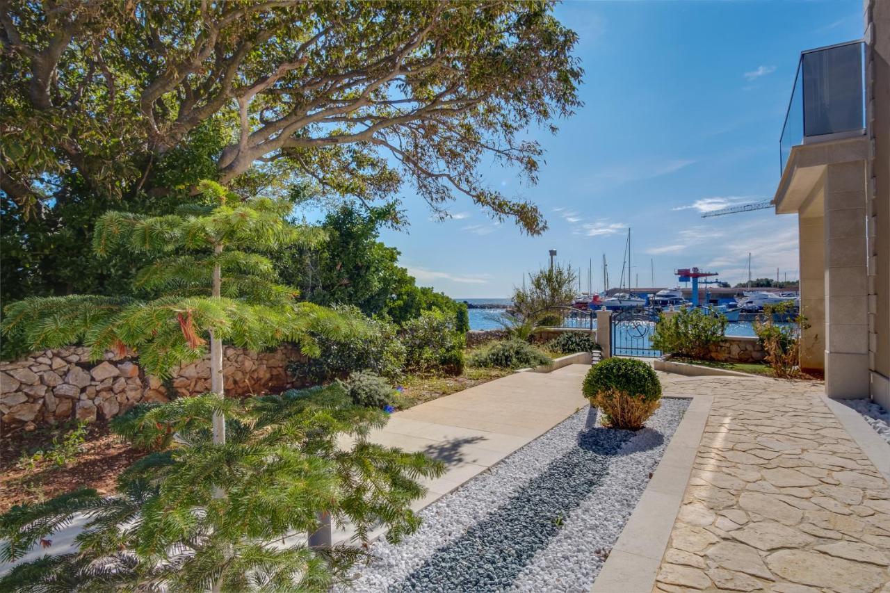 Lučica 360 sea view suite Nerezine Esterno foto